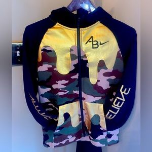 Nike Full Zip Hoodie-Size Medium (Price firm)